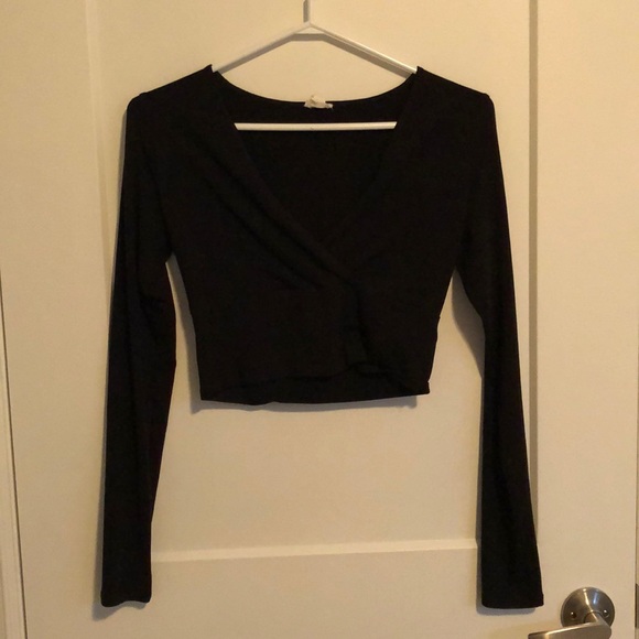 4/25$ Garage crop top - Picture 1 of 5